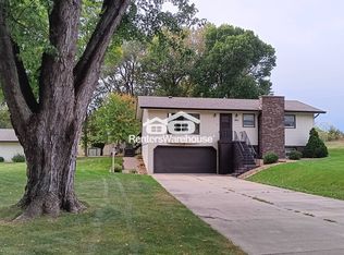 2211 Imperial Dr, Saint Cloud, MN 56301