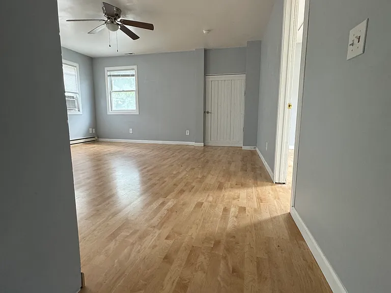 5634 Corby St #3 — Photo 11