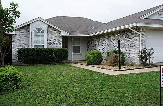 1st image of 224 Hollywood Dr