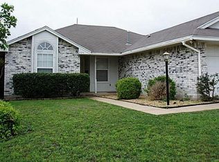 224 Hollywood Dr, Glenn Heights, TX 75154