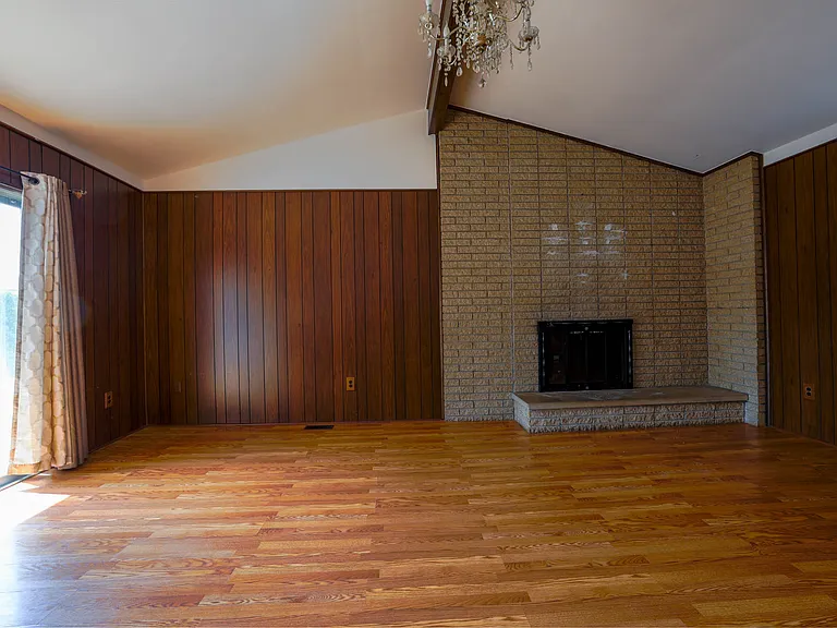 36389 Almont Ct — Photo 10