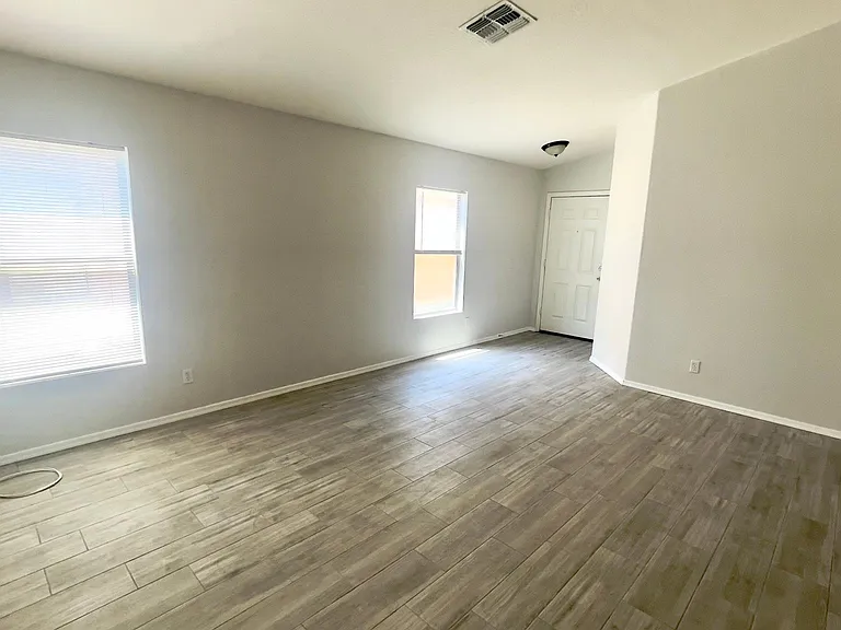 12801 W Soledad St — Photo 5