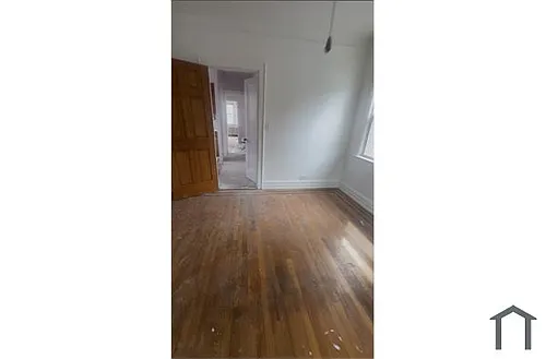2181 Strang Ave #2 Photo 1