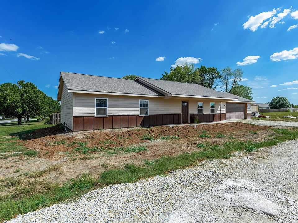210 Stewart, Udall, KS 67146 Zillow