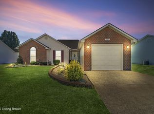5214 Plume Dr, Louisville, KY 40258