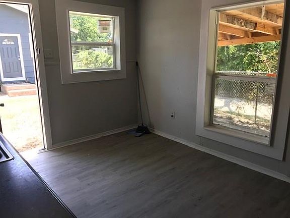 4th image of 1217 N 10th St