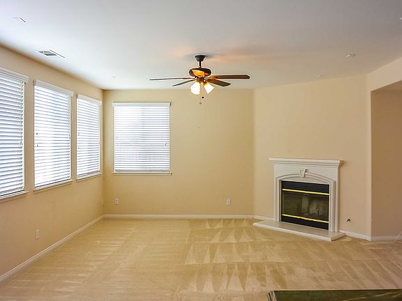 4th image of 13314 Nellie Av