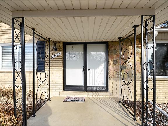 2nd image of 24065 Rockingham St