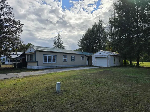 2 Crown Point Drive #A, Charlestown, NH 03603