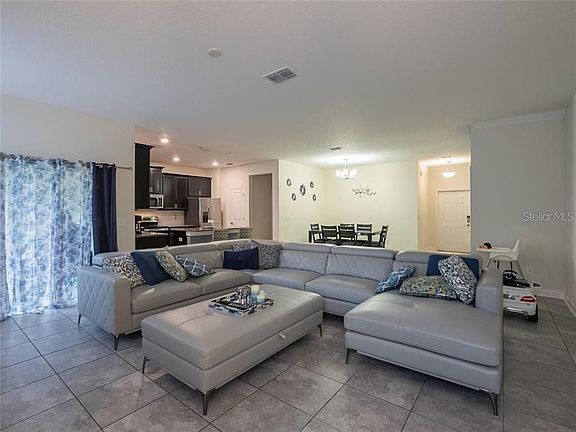 5th image of 15213 Great Bay Ln