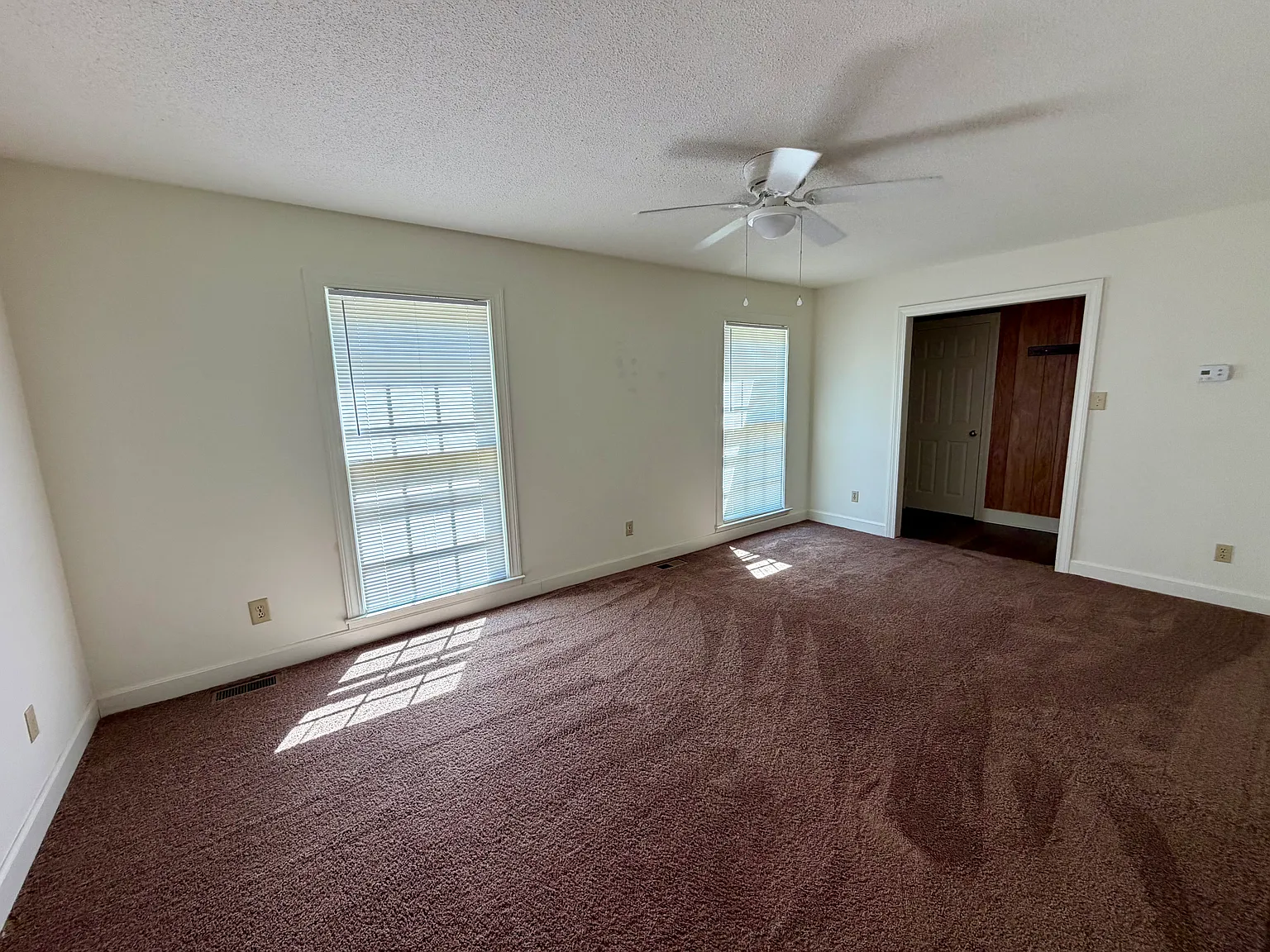 3 bed, 1350 sqft, $1,495 — Photo 4