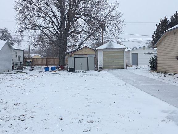 2nd image of 107 N Graves Ave