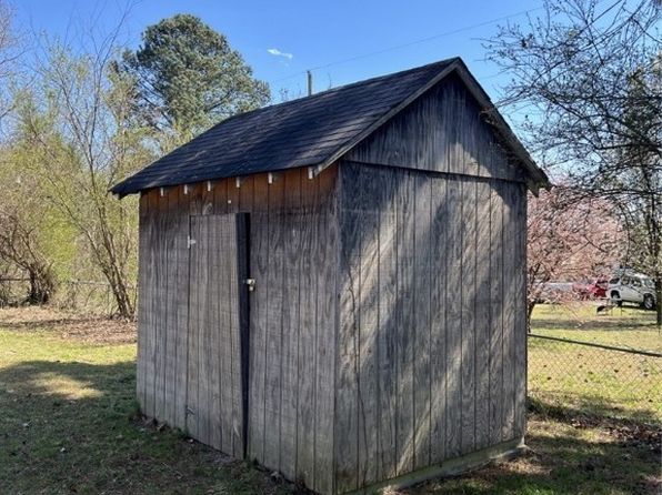 352 3rd St, Emporia, VA 23847
