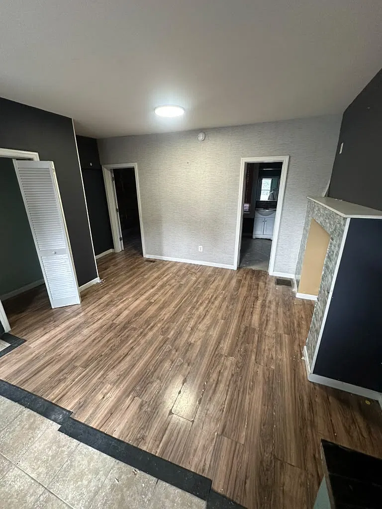 2 bed, $2,000 — Photo 1