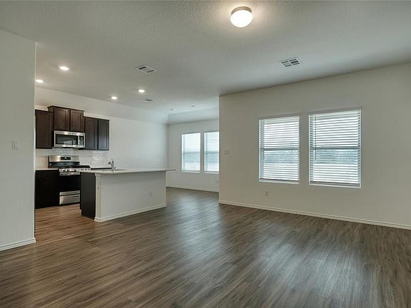 2nd image of 1424 Chad Dr