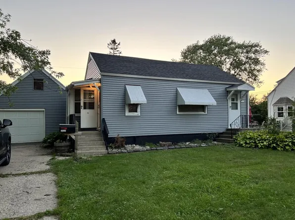 3537 South 82nd STREET, Milwaukee, WI 53220