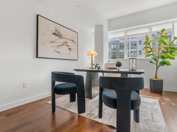 800 Avenue At Port Imperial image 22 of 35