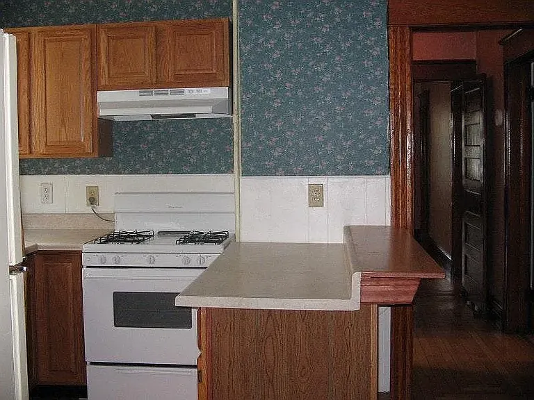 17 Ten Eyck Ave #1 — Photo 5