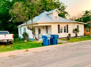 105 W 1st St, Keene, TX 76059