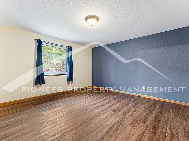 1334 Ponderosa Dr — Photo 15