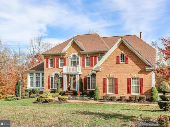 11015 Bacon Race Rd, Woodbridge, VA 22192