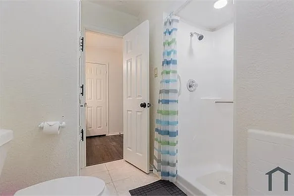 501 Field St — Photo 3