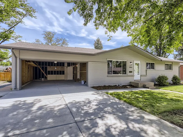 3064 S Winona Ct — Photo 4