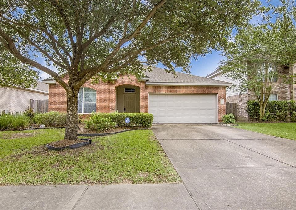 1st image of 25306 Bright Hollow Ln