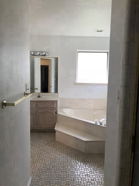 2nd image of 2310 Brock St