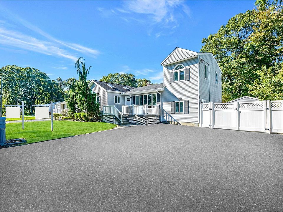 842 Bohemia Parkway, Bohemia, NY 11716 Zillow