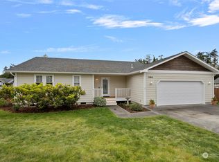 1189 Ridgeway Dr, Oak Harbor, WA 98277