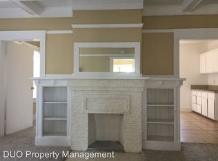 336 W 8th St, Long Beach, CA 90813