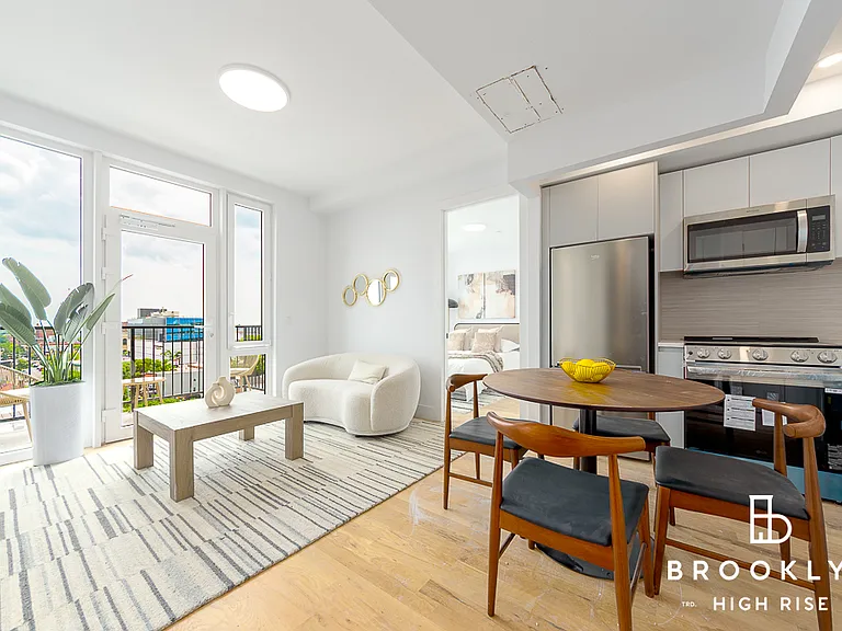 2667 Fulton St #6G — Photo 1