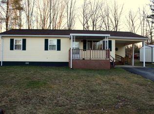 123 Alfred Ln, Daniels, WV 25832