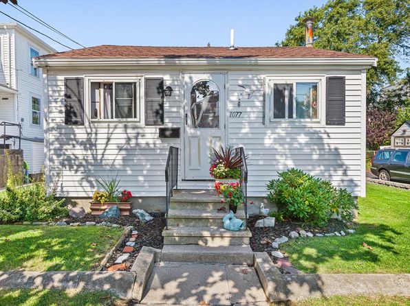 1077 Shirley St, Winthrop, MA 02152