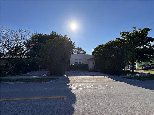 5800 Taylor St Photo 1