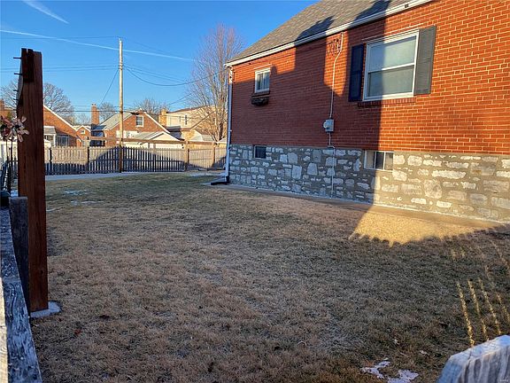 4th image of 5723 Mardel Ave
