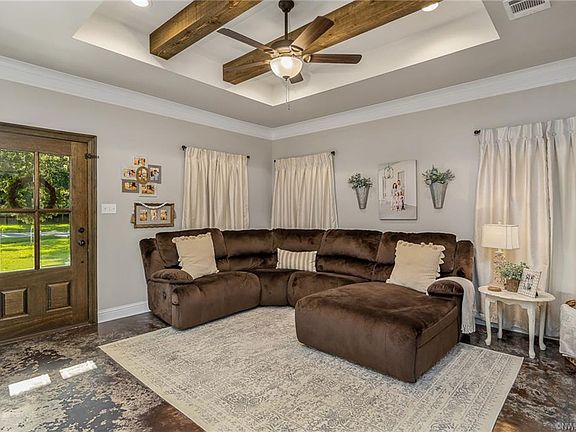 3rd image of 799 Wilton Pl