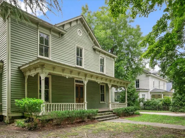211 N Main St, Warrenton, NC 27589