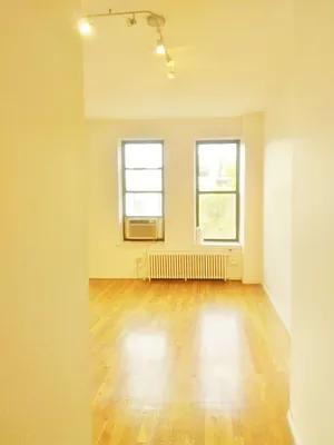 Rented by Winzone Realty Inc | media 9