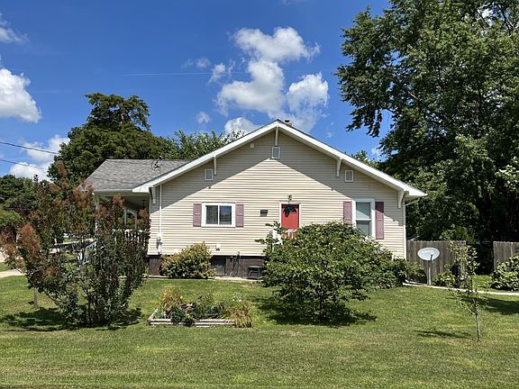 4th image of 217 SE 1st Ave