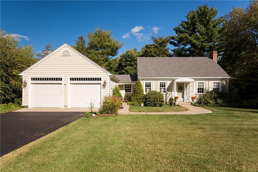 420 Comstock Pkwy, Cranston, RI 02921 Zillow