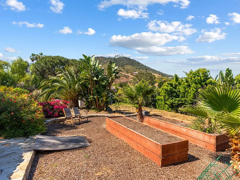 20063 Elfin Forest Ln — Photo 44