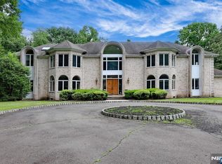 54 Woodcliff Lake Rd, Saddle River, NJ 07458