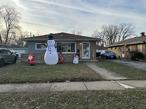 16438 Wolcott Ave Photo 1
