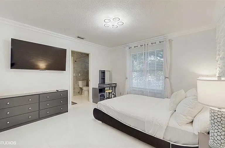13646 Callington Dr — Photo 25