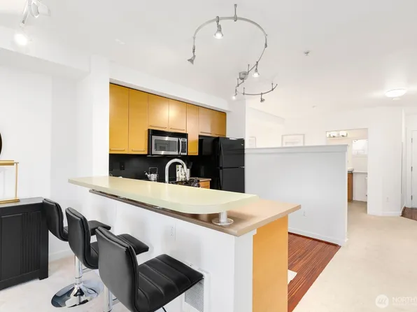 1420 E Pine Street #E307, Seattle, WA 98122