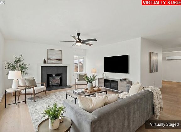 4th image of 420 Water St