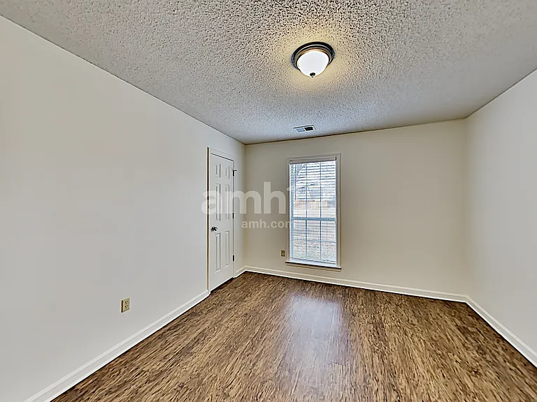 4135 Meadowfield Ln — Photo 10