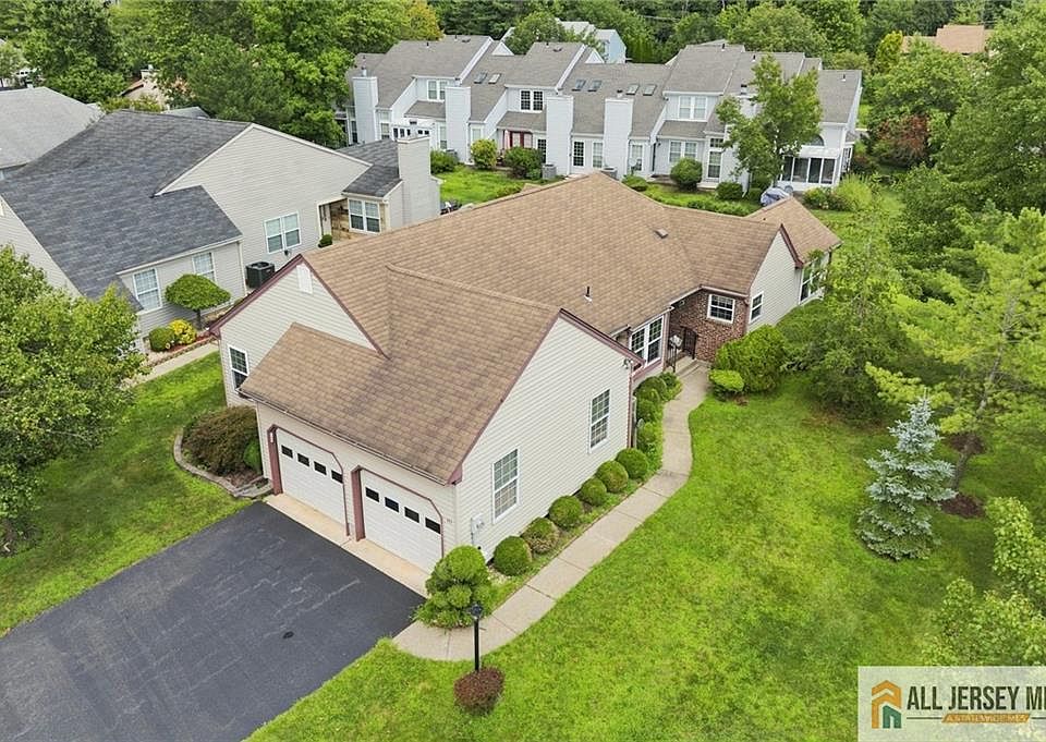 1st image of 181 Concordia Cir